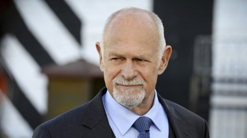 Gerald McRaney NCIS LA Almirante da Marinha aposentado Hollace Kilbride