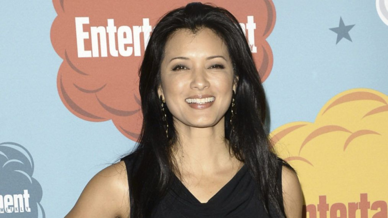 Kelly Hu |