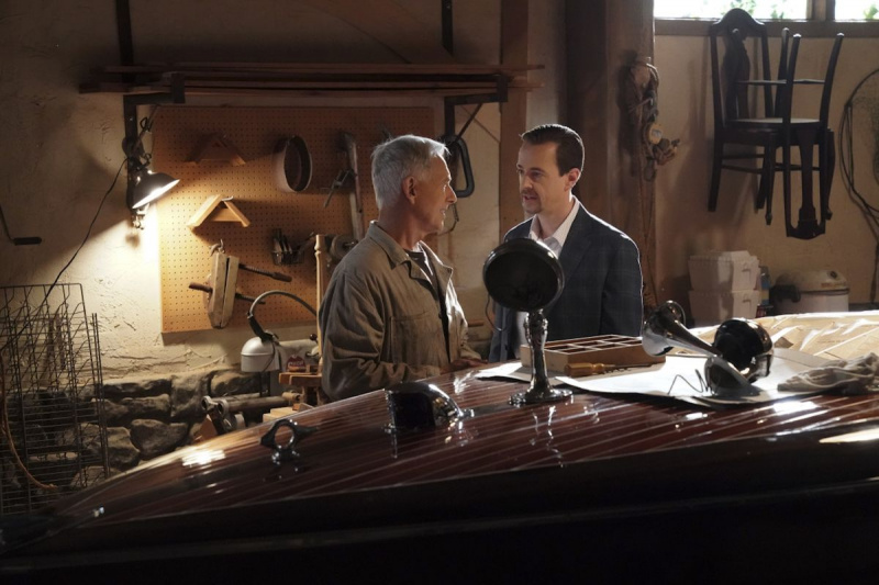 Mark Harmon Sean Murray NCIS 1812 McGee Gibbs Boot