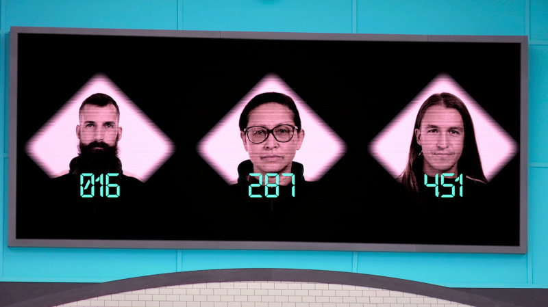   Squid Game: ผู้เล่น The Challenge Sam, Mai และ Phill