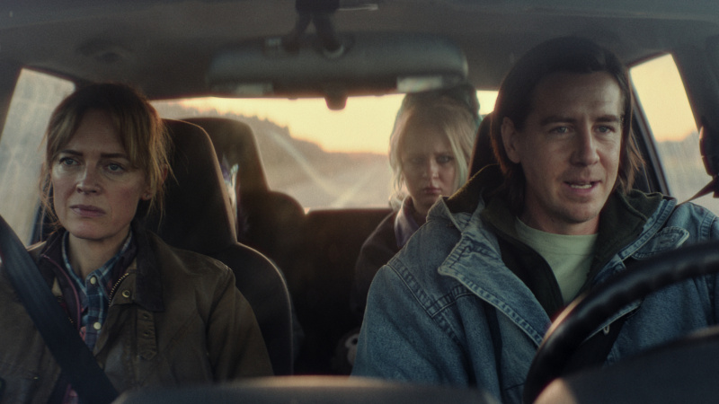   Ο Pal Sverre Hagen και η Josephine Bornebusch στο Netflix's Let Go