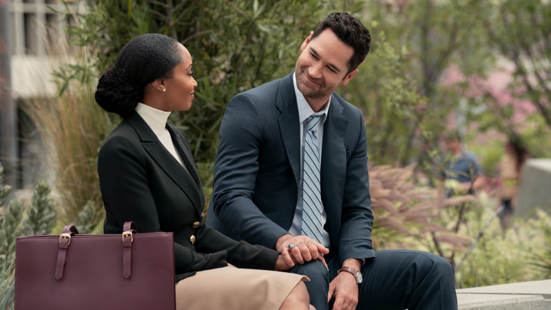   The Lincoln Lawyer 3. sezon 9. bölümde Andrea Freemann rolünde Yaya DaCosta ve Mickey Haller rolünde Manuel Garcia-Rulfo