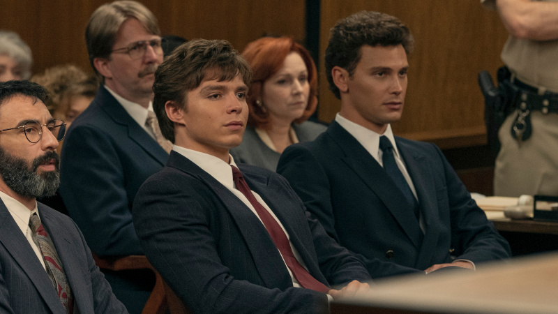   Brad Culver, Nicholas Chavez και Cooper Coch στο Monsters: The Lyle and Erik Menendez Story
