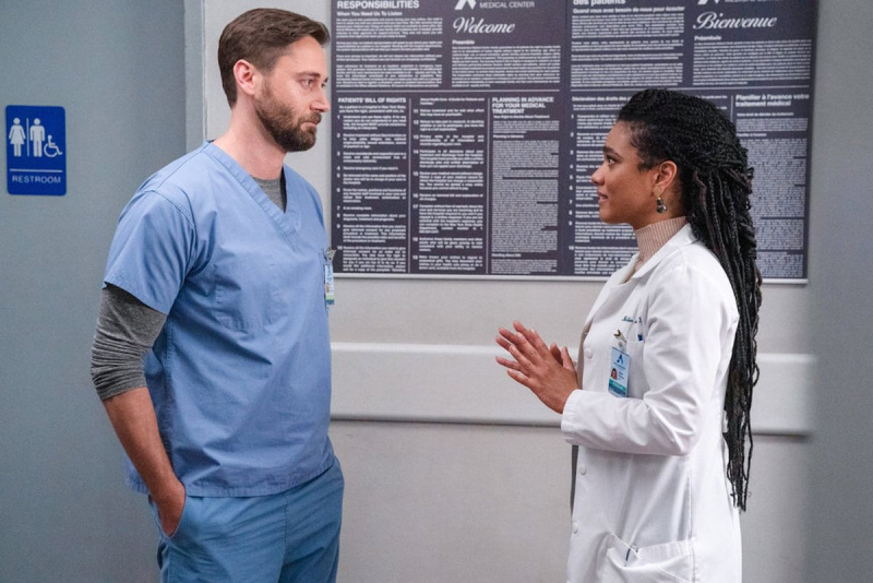 Ryan Eggold Freema Agyeman New Amsterdam Säsong 3 Max Helen