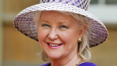 Varför alla pratar om Angela Kelly