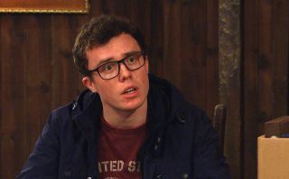 Emmerdale'-kijkers staan ​​versteld als Vinny een moordmysterie oplost in een 'SCOOBY-DOO'-busje!