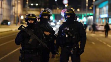 Strasbūras kaujinieku Šerifu Čekatu nošāva policija
