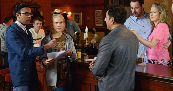 Η Nancy και ο Tamwar μιλούν για το ταξίδι τους στο EastEnders