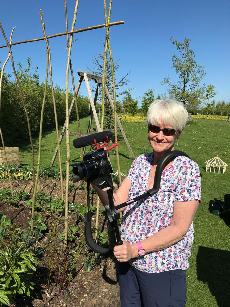 Lumières, caméra, Alison ! Alan Titchmarsh