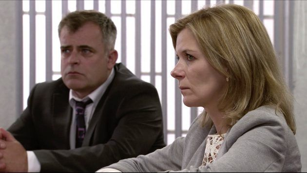 Coronation Streeti spoilerid: Leanne Battersby peab oma päeva kohtus