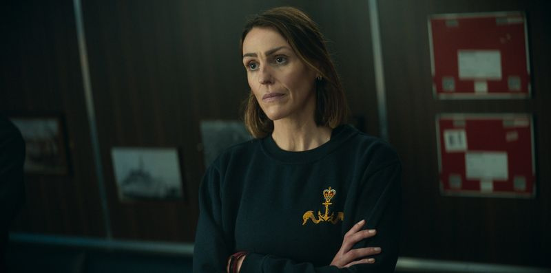 TV hoje à noite Suranne Jones como Amy Silva.