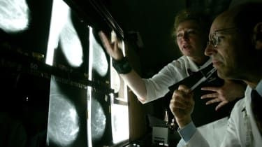 Jumătate dintre britanici cred în mod greșit stresul cauzează cancer