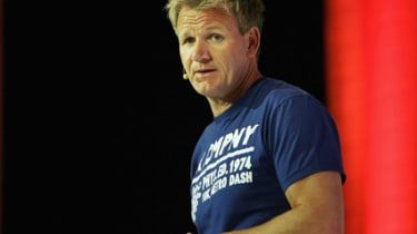 Gordon Ramsay: Semnătura „auto-pen” costă dragă bucătar