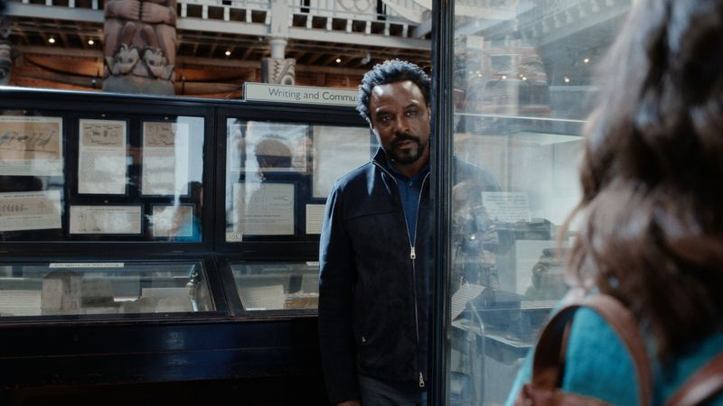 Ariyon Bakare in His Dark Materials de la HBO.