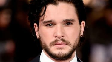 La star de Game of Thrones, Kit Harington, en tête de la liste des pires tenues de GQ