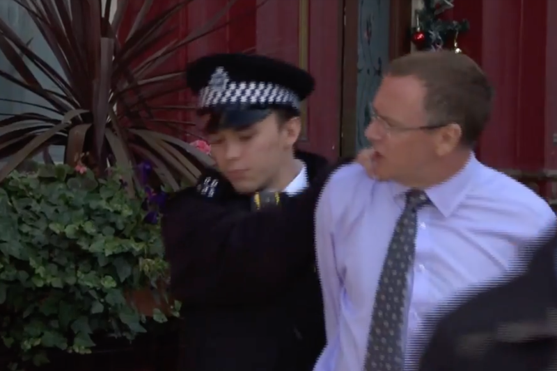 Adam Woodyatt ja poika Sam EastEnders