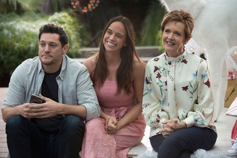 Sąsiedzi, Finn Kelly, Bea Nilsson, Susan Kennedy