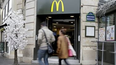 Stek z frytkami jest taki passe: jak Francuzi pokochali burgery
