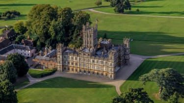 Adevărata Downton Abbey: în interiorul castelului Highclere, unde a fost filmat spectacolul de succes