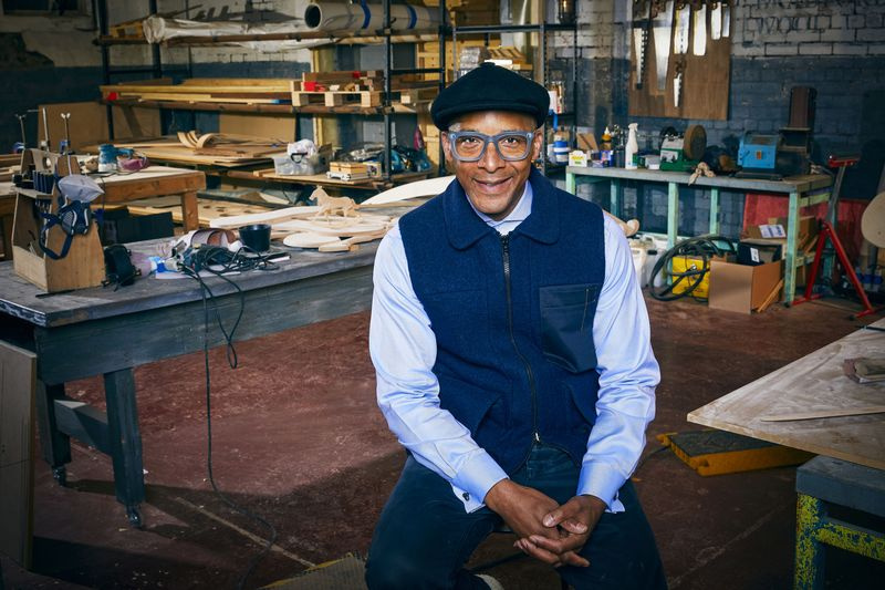 TV esta noche Jay Blades en su nuevo taller de Yorkshire