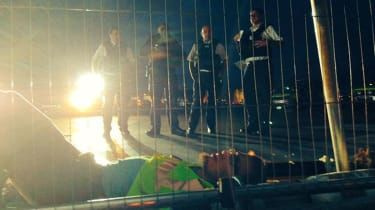 Zpoždění na letišti Heathrow poté, co demonstranti zaútočili na ranvej