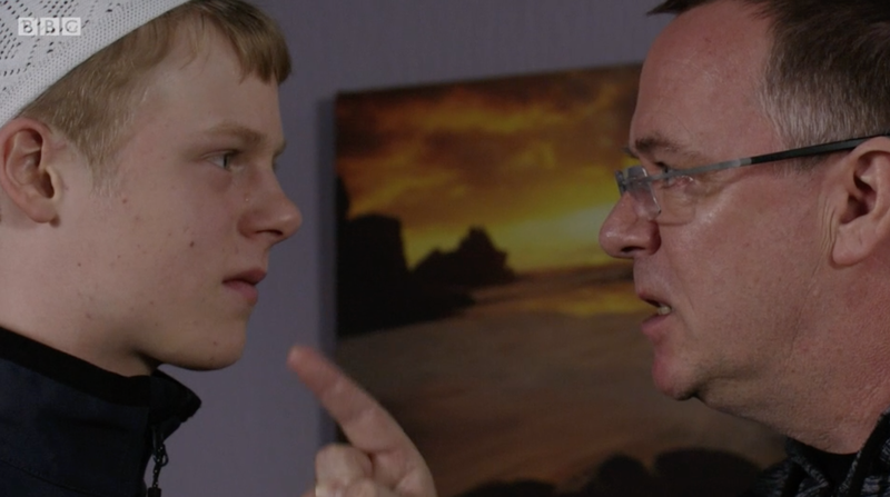 Ian expulsa Bobby em EastEnders BBC