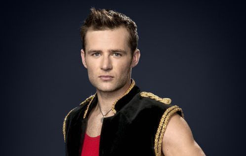 Ο σταρ των McFly, Χάρι Τζαντ, ξέρει πώς να ροκάρει - αλλά μπορεί να κουνιέται;