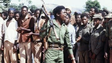 Marea Britanie a minimizat masacrul lui Robert Mugabe din Zimbabwe