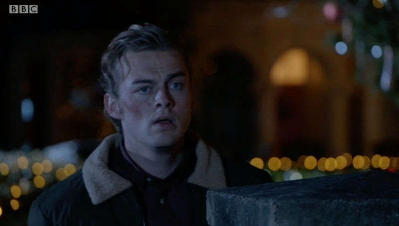 Kes ründas Ian Beale EastEndersit – Peter