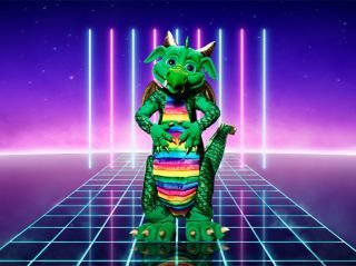 Die Fans von Masked Singer sind überzeugt, dass Sue Perkins Dragon ist