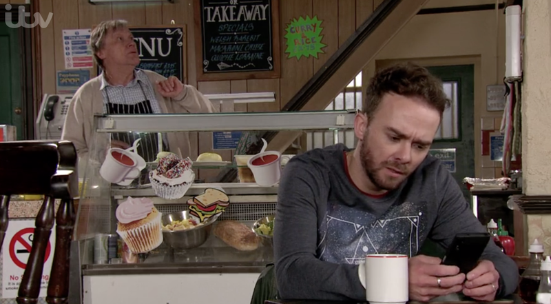 Flat Chat pe Coronation Street