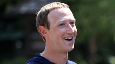 Ar „Facebook“ ketina keisti pavadinimą?