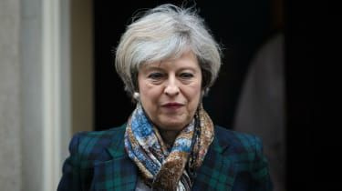 May sotto pressione per i testi di 'accordo affettuoso' con il consiglio del Surrey