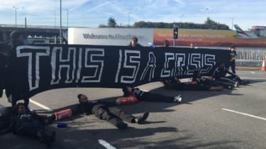 Black Lives Matter protestuje proti blokáde letísk
