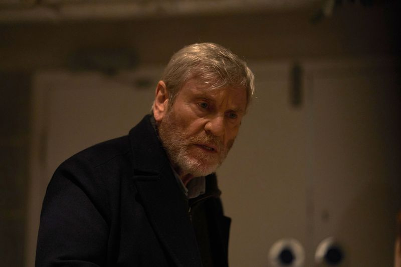 TV hoje à noite Tchéky Karyo como Julien Baptiste