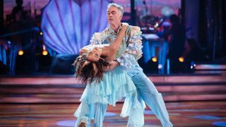 Greg Wise spune că ultimul său dans „Strictly” s-a simțit ca un vis de anxietate.