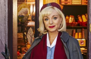 Helen George: 'Soita kätilölle tarjoaa eskapismin joulupäivänä!'