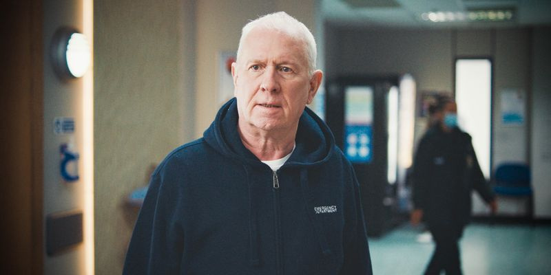 Originalus nelaimėlis Charlie Fairhead (Derek Thompson) yra medicininė drama