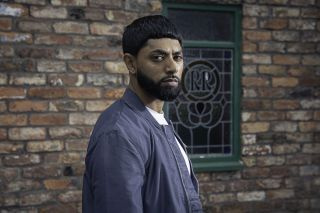 La star de 'Coronation Street' parle du retour de Zeedan Nazir : 'Il a croisé les mauvaises personnes'