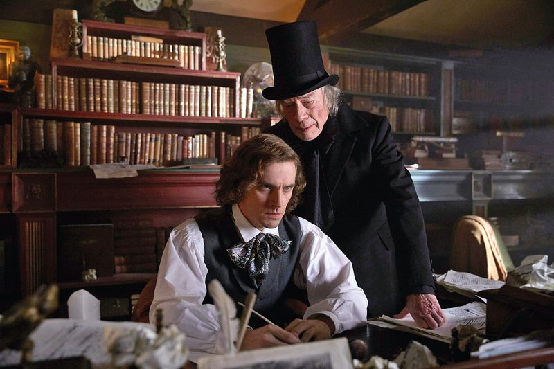 Televizija šįvakar Skrudžas lankosi pas Charlesą Dickensą