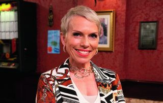 Coronation Streetin tähti Sue Devaney paljastaa kaiken Debbie Websterin paluusta