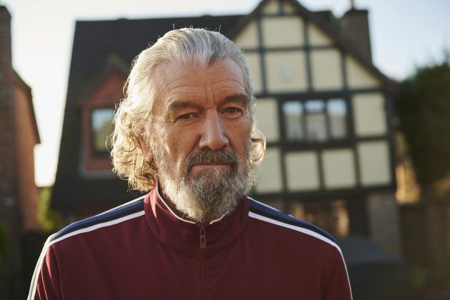 Clive Russell speelt Willie in Halfvrijstaand