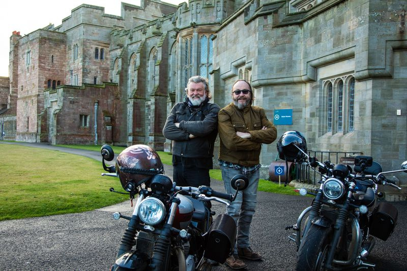 TV nocoj Grad Bamburgh, Northumberland. Si King, Dave Myers