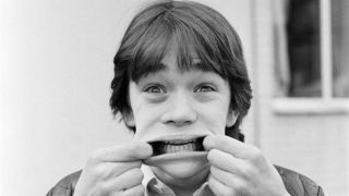 途中の「グランジヒル」映画は、クリエーターのフィル・レドモンドを明らかにします