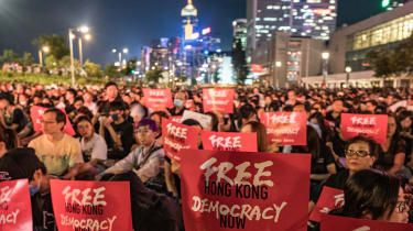 Reino Unido se prepara para la afluencia de habitantes de Hong Kong que huyen de la nueva represión de China
