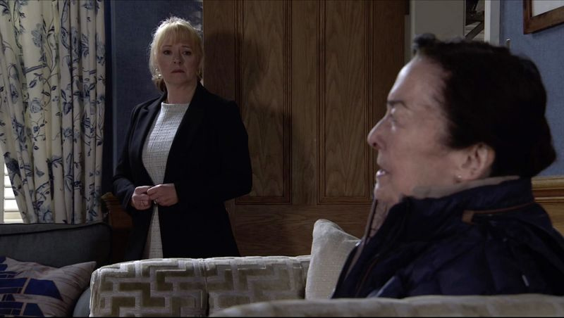 Coronation Street-spoilere: Johnny Connor forbereder seg på fengsel?
