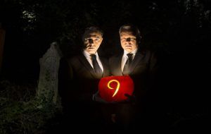 Μέσα στο Νο. 9, ο Στιβ Πέμπερτον, ο Ρις Σίρσμιθ