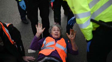 Izolați Marea Britanie: ce vor protestatarii
