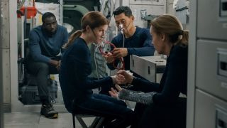 「密航者」の予告編：アナ・ケンドリックはヒッチハイカーで火星に向かう途中の医者です