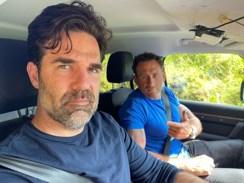 Τηλεόραση απόψε ο Rob Delaney και ο Jason Fox.